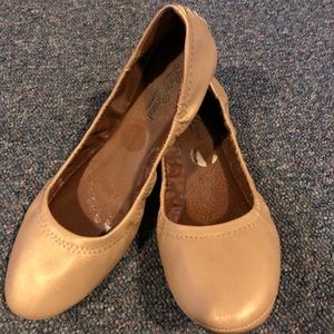 Lucky brand gold flats